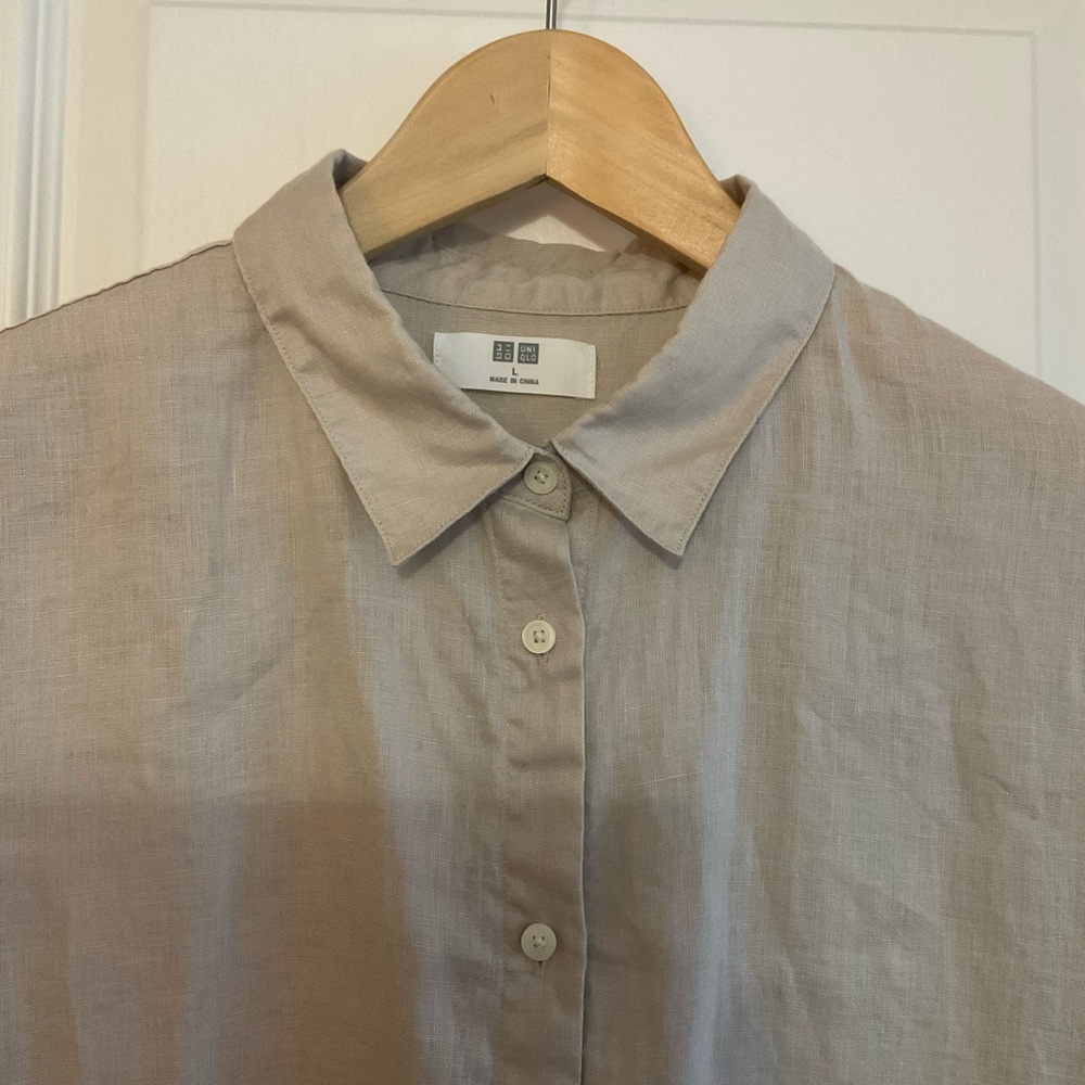 Uniqlo women's Light Tan Casual Shirt, 100% linen, large size